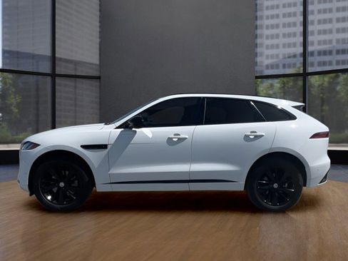 Used 2025 Jaguar F-PACE R-Dynamic S image 5