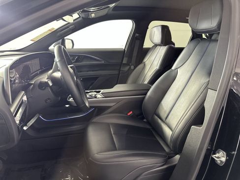 Used 2024 Cadillac Lyriq Sport RWD image 11