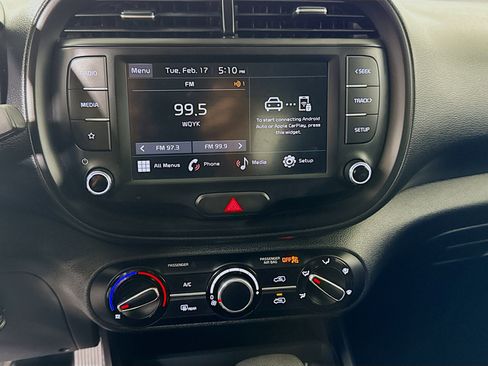 Used 2025 Kia Soul LX w/ LX Technology Package image 18