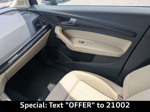 Used 2020 Audi Q5 2.0T Premium Plus w/ Premium Plus Package AWD/4WD image 17