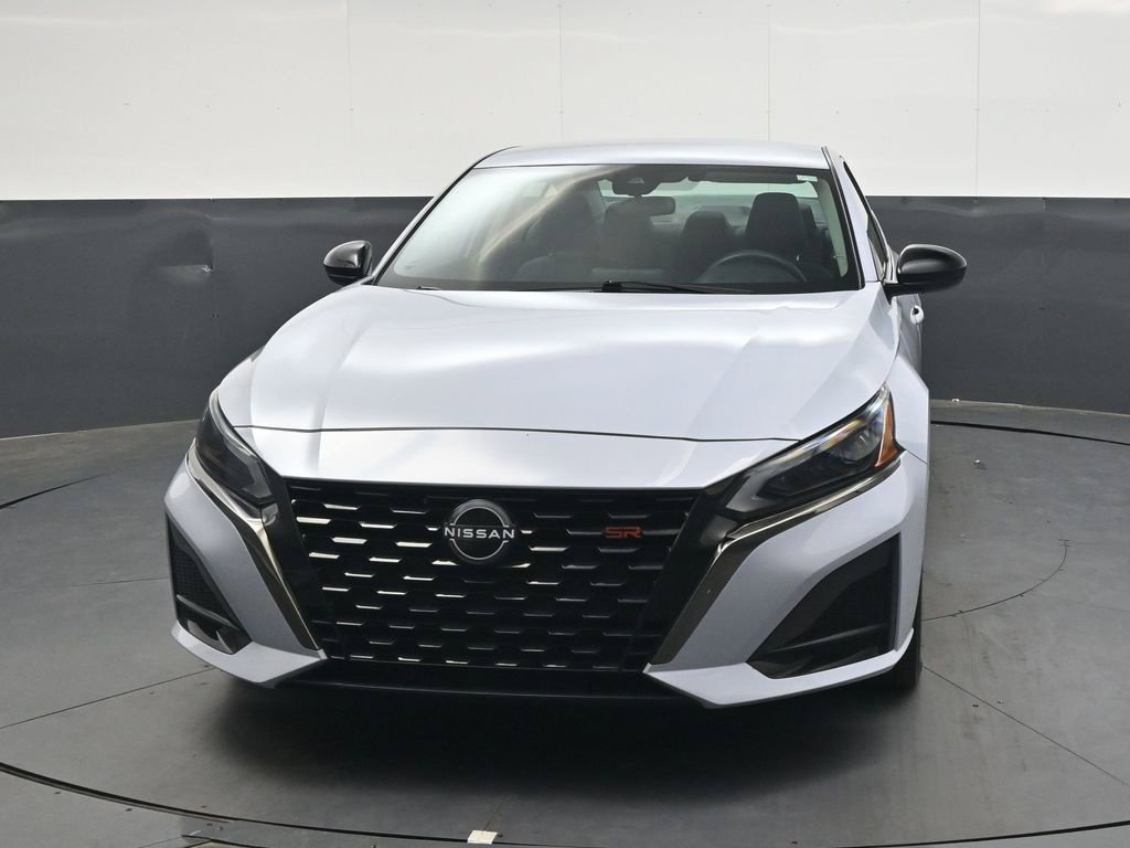 Certified 2024 Nissan Altima 2.5 SR FWD image 13