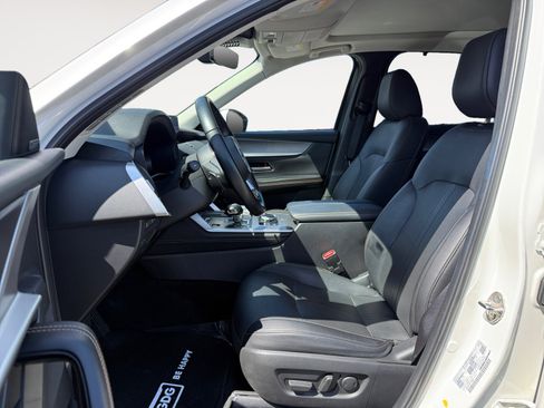Certified 2024 MAZDA CX-90 Plug-In Hybrid w/ Premium Pkg AWD/4WD image 10