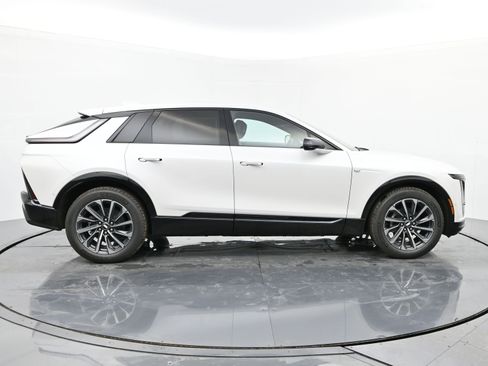 New 2025 Cadillac Lyriq Sport image 6