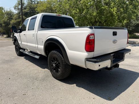 Used 2011 Ford F250 Lariat w/ Lariat Interior Pkg AWD/4WD image 7