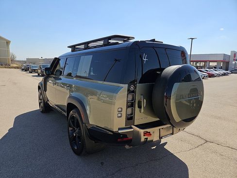 Used 2023 Land Rover Defender 130 X image 3