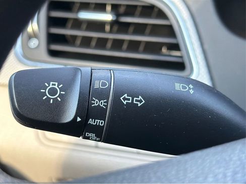 Used 2016 Hyundai Sonata SE FWD image 21