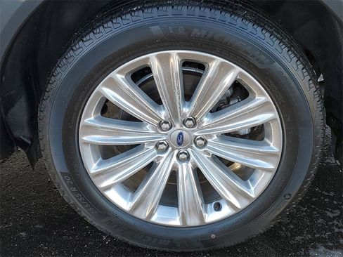 Used 2023 Ford Explorer Limited w/ Hybrid Equipment Group 310A image 41