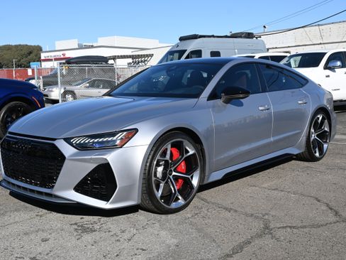 Used 2024 Audi RS 7 Performance image 1
