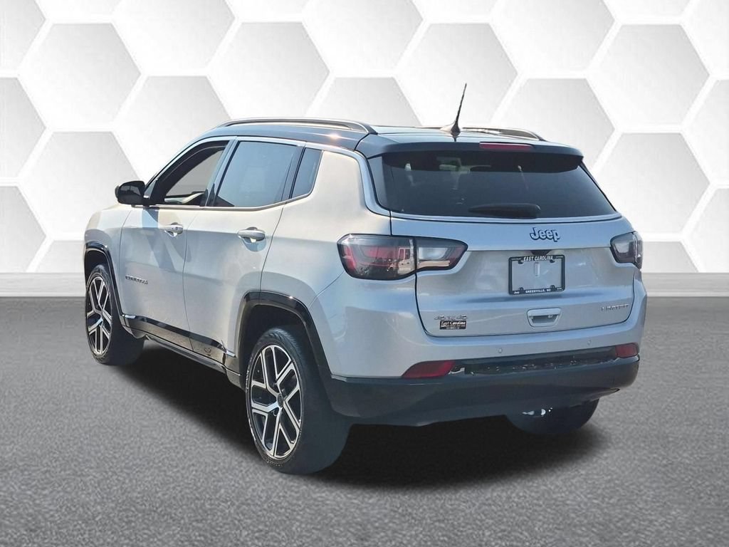 Certified 2025 Jeep Compass Limited w/ Elite Group AWD/4WD image 5