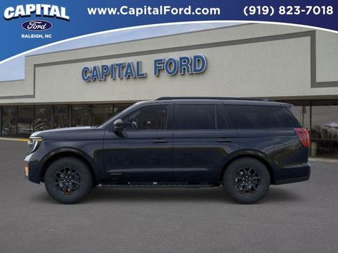 New 2025 Ford Expedition Tremor image 3