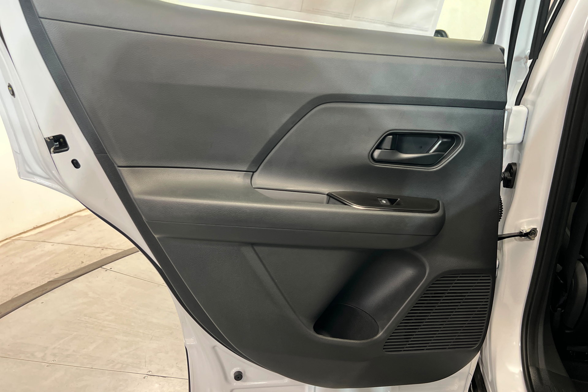 New 2026 Nissan Kicks S FWD image 18