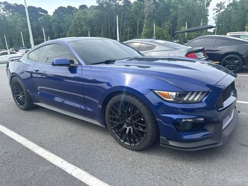 Used 2016 Ford Mustang Coupe RWD image 1