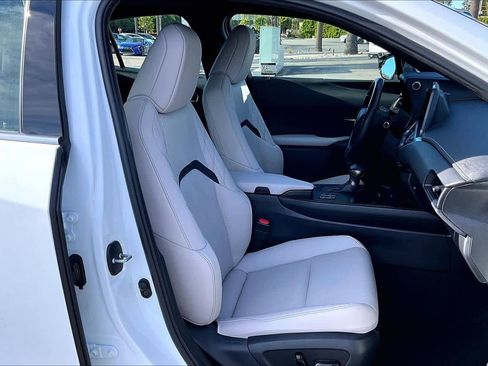 Used 2024 Lexus UX 250h F Sport image 8