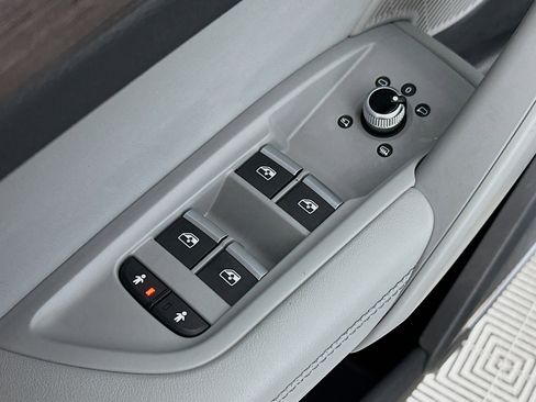 Used 2021 Audi Q5 Prestige image 17