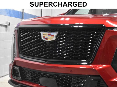 Certified 2026 Cadillac Escalade V AWD/4WD image 6