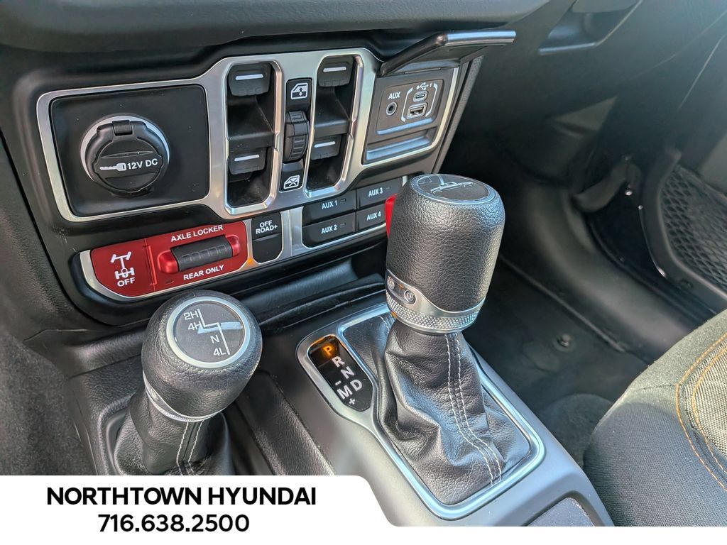 Used 2026 Jeep Gladiator Mojave AWD/4WD image 15