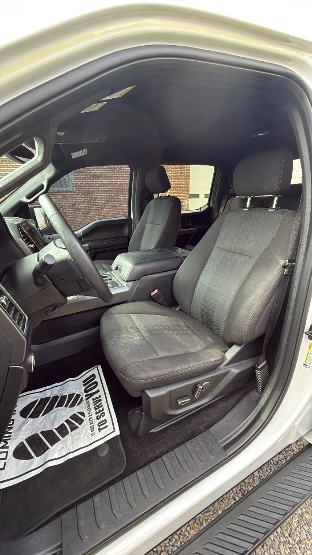 Used 2018 Ford F150 XLT w/ Equipment Group 302A Luxury AWD/4WD image 18
