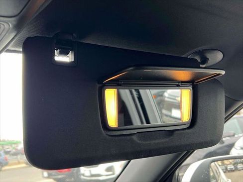 Used 2025 Chevrolet Equinox LT w/ Convenience Package II image 29