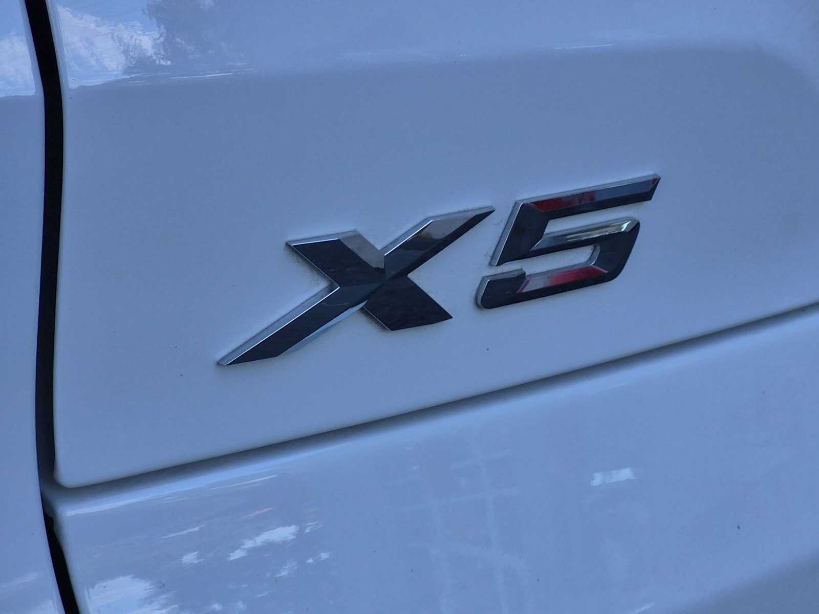 Used 2026 BMW X5 xDrive40i w/ M Sport Package AWD/4WD image 13
