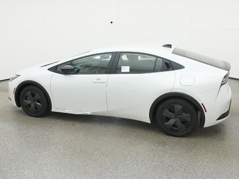 New 2026 Toyota Prius Plug-In Hybrid image 12