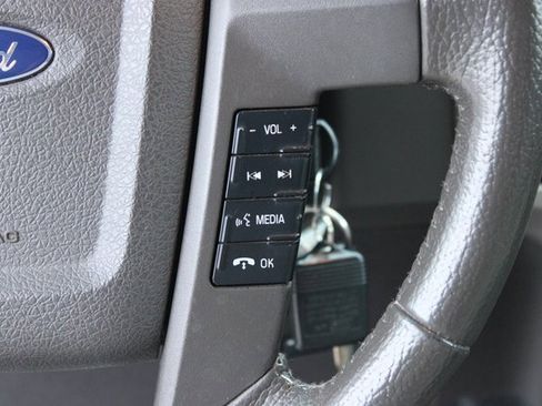 Used 2010 Ford F150 XLT image 23