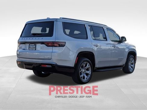 Used 2022 Jeep Wagoneer Series II image 7