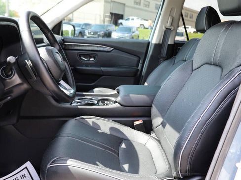 Used 2025 Honda Pilot Elite image 13