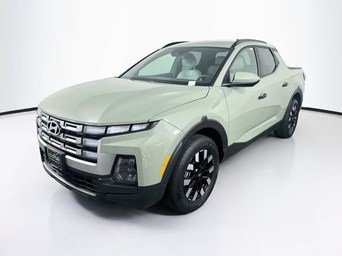 Used 2025 Hyundai Santa Cruz SEL FWD image 3