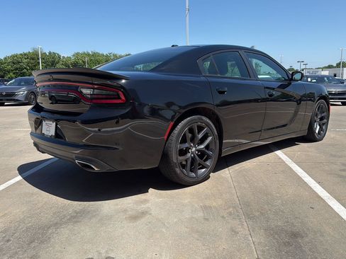 Used 2021 Dodge Charger SXT w/ Blacktop Package RWD image 6