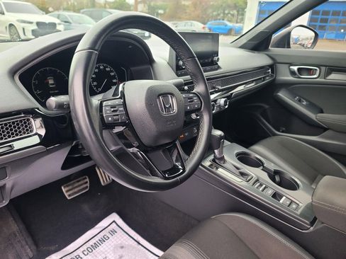 Used 2023 Honda Civic Sport image 8