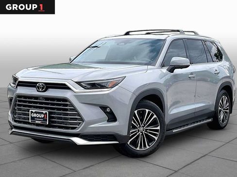 Used 2026 Toyota Grand Highlander AWD Hybrid image 1