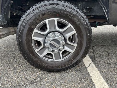 Used 2024 Ford F350 Lariat w/ Camper Package image 25