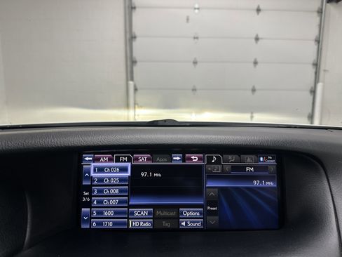 Used 2014 Lexus LS 460 AWD w/ Comfort Package image 34