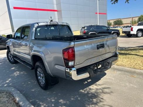 Used 2019 Toyota Tacoma SR5 AWD/4WD image 6