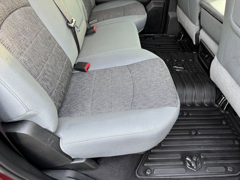 Used 2018 RAM 3500 Big Horn image 31