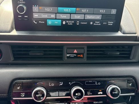 Used 2024 Honda Pilot EX-L image 3