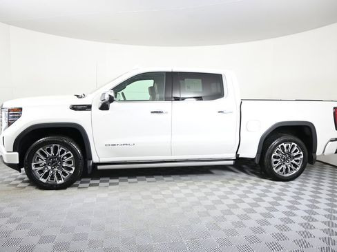 Used 2025 GMC Sierra 1500 Denali Ultimate AWD/4WD image 2