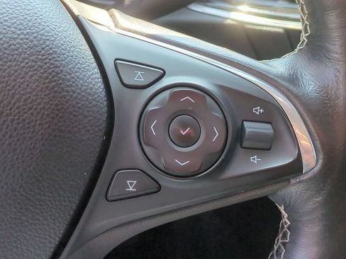 Used 2018 Buick Regal Essence w/ Driver Confidence Package #1 AWD/4WD image 16
