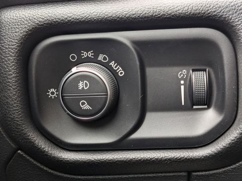 Used 2023 RAM 1500 Big Horn image 14