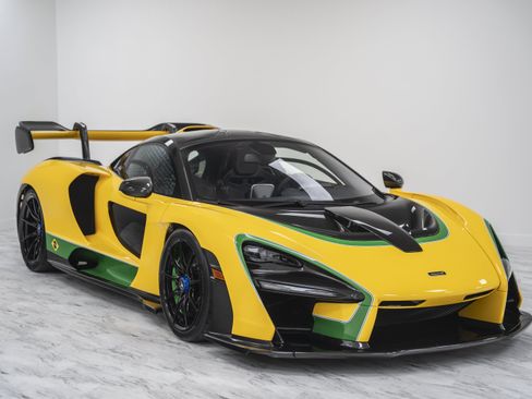 Used 2019 McLaren Senna RWD image 5