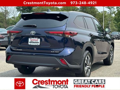 Certified 2026 Toyota Highlander XLE AWD/4WD image 3