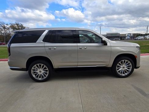 Used 2023 Cadillac Escalade Premium Luxury w/ LPO, Floor Liner Package image 6