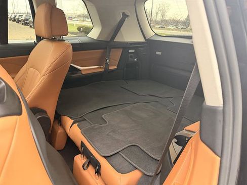 Certified 2022 BMW X7 xDrive40i w/ Executive Package image 23