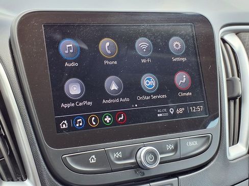 Used 2025 Chevrolet Malibu LT FWD image 11