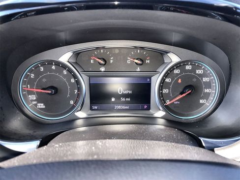 Used 2023 Chevrolet Traverse LT w/ Rear Camera Mirror Package image 15