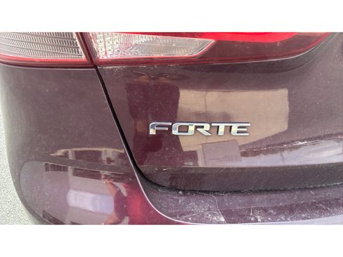 Used 2018 Kia Forte LX w/ LX Popular Package FWD image 17