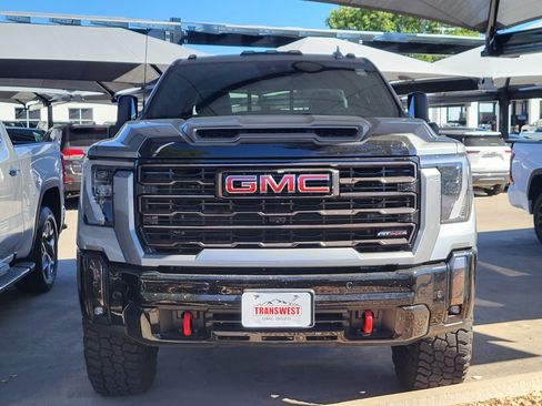 Used 2024 GMC Sierra 2500 AT4X AWD/4WD image 5