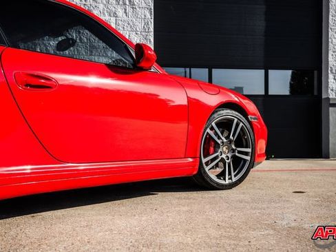 Used 2011 Porsche 911 Carrera 4S image 27