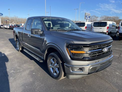 Used 2025 Ford F150 XLT w/ Equipment Group 301A Standard image 8