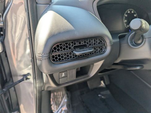 Used 2023 Honda HR-V LX image 20